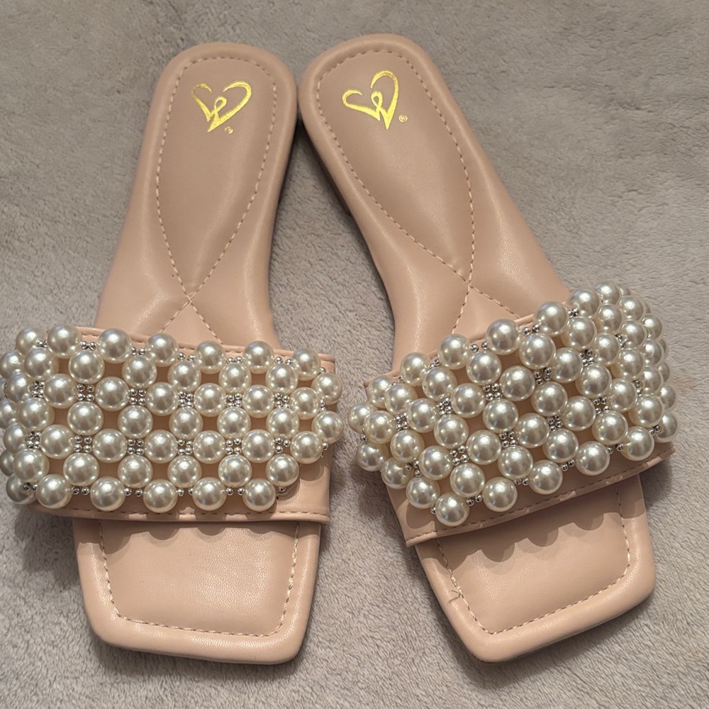 Windsor Pearl Embellished Cream Sandals